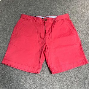 Tommy Hilfiger: NWT 7' Inch Shorts